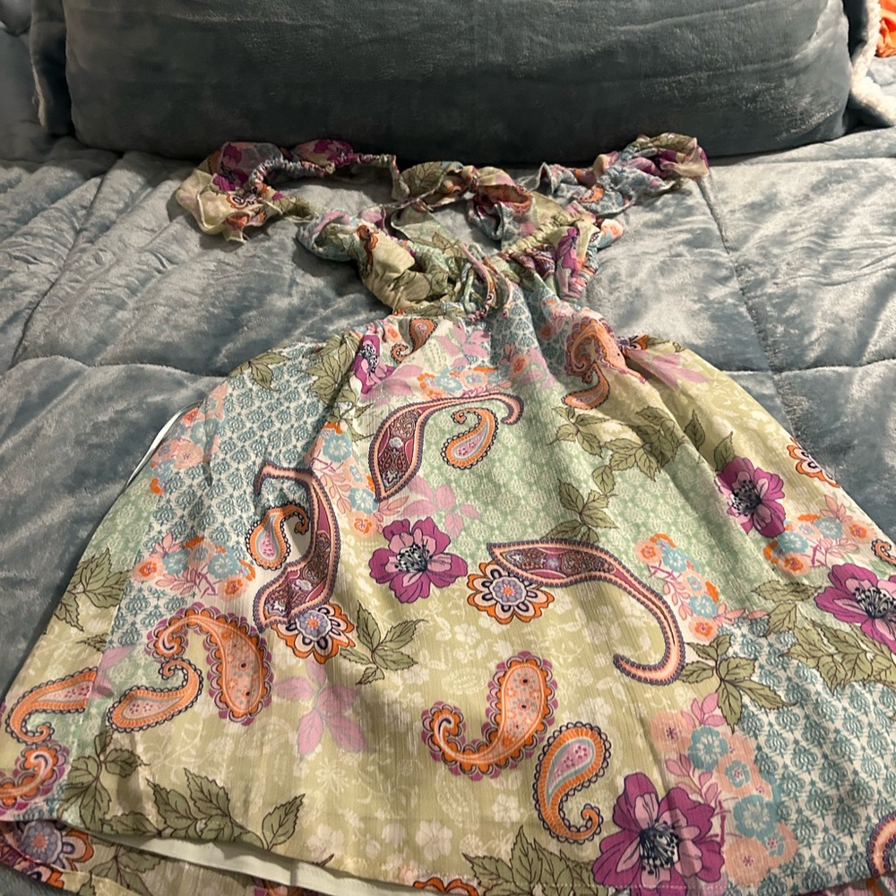 Bundle of 4 dresses - Picture 6 of 6